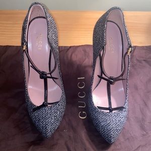 Authentic GUCCI Mary Jane t-strap: 37 1/2